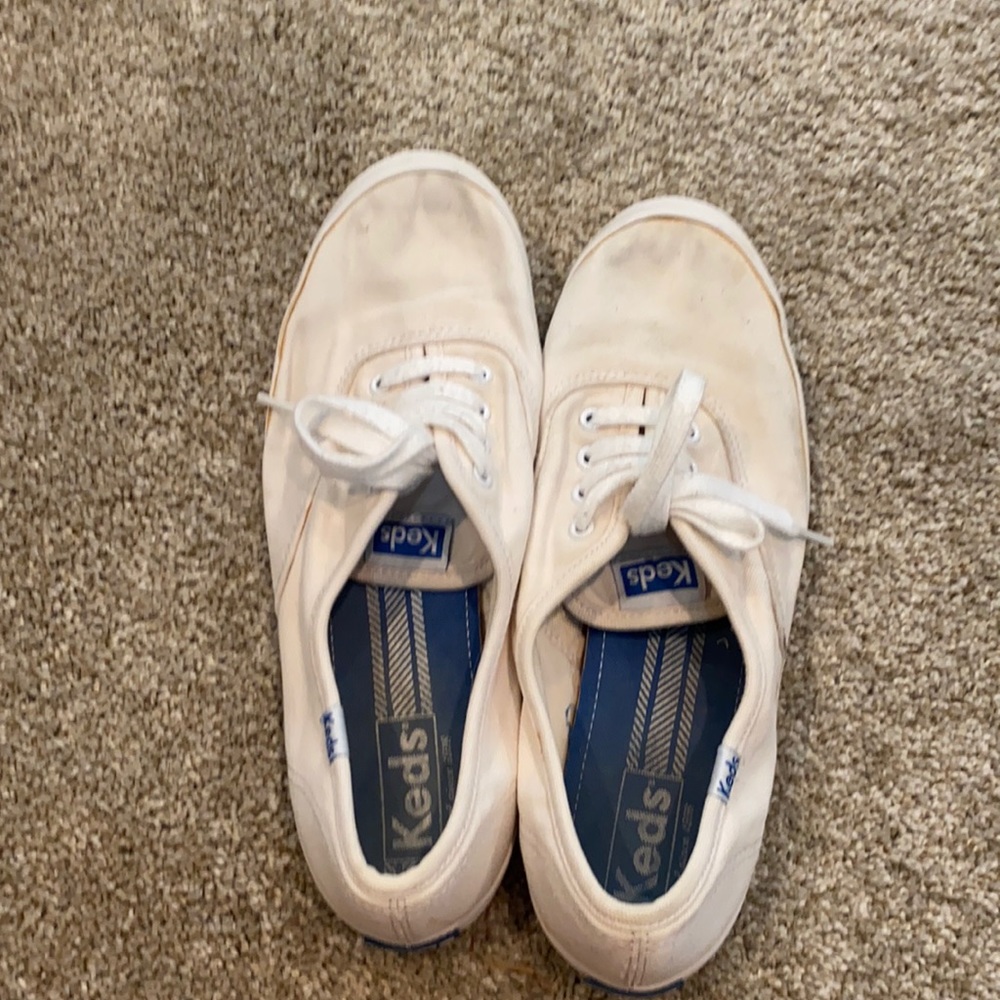 white keds
